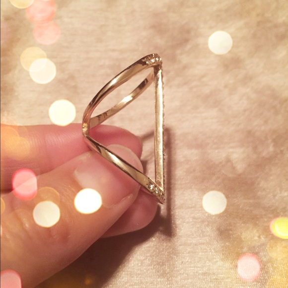 Express size:7 ring - Picture 2 of 3