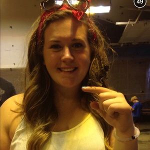 Meet your Posher, Lindsey