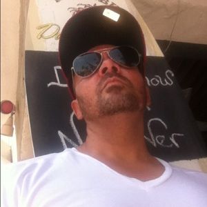 Meet your Posher, Christopher