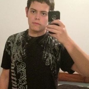 Meet your Posher, Avery