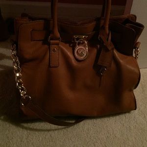 Authentic Michael Kors Hamilton!!!