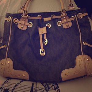 ❤️Reserved ❤️ Michael Kors large tote bag