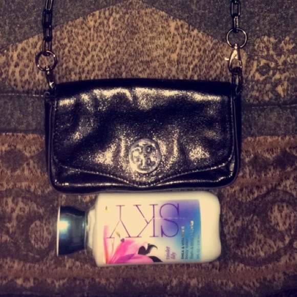 Tory Burch mini bag! - Picture 1 of 4