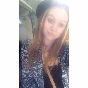 Meet your Posher, Karlee