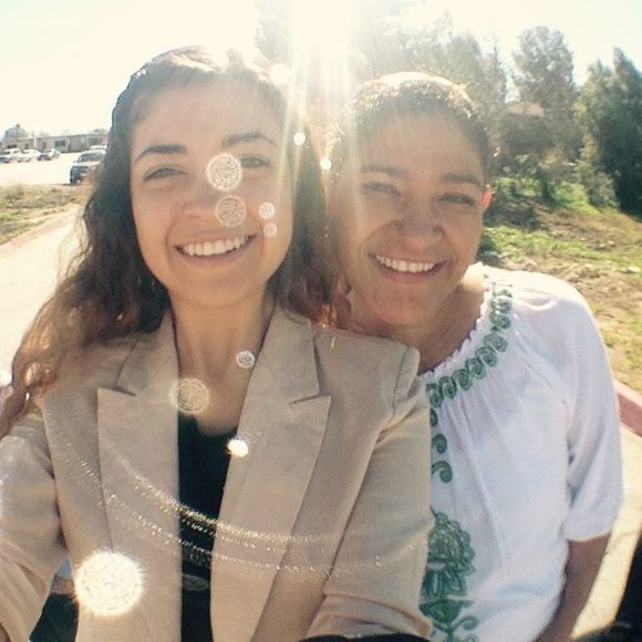 Meet your Posher, Paola