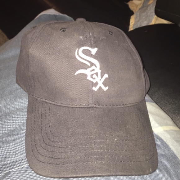 Chicago White sox snap back - Picture 1 of 3