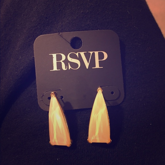 Long cream colored stone studs