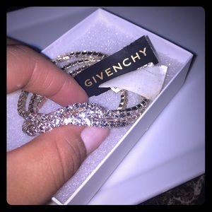 Givenchy trio flex bracelets ✨