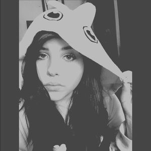 Meet your Posher, Helen