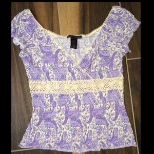 Beautiful paisley blouse lace.  Excellent cond.