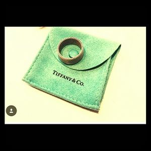 Authentic Tiffany & Co Silver Mesh Ring Size 8!!