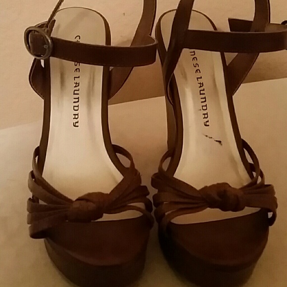 BROWN CHINESE LAUNDRY WEDGES