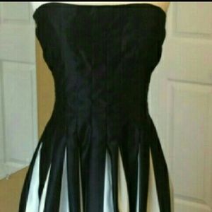 Lovely black/white satin evening dress