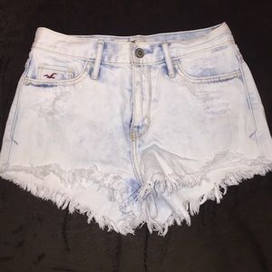 Hollister high waisted shorts