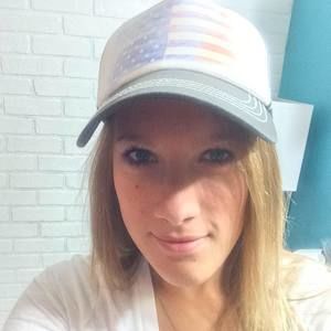 Meet your Posher, Destinee