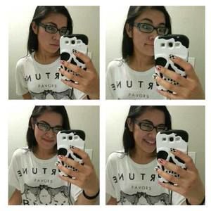 Meet your Posher, Vivian