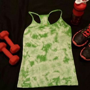 Lucy tie dye workout tank w build in bra-medium