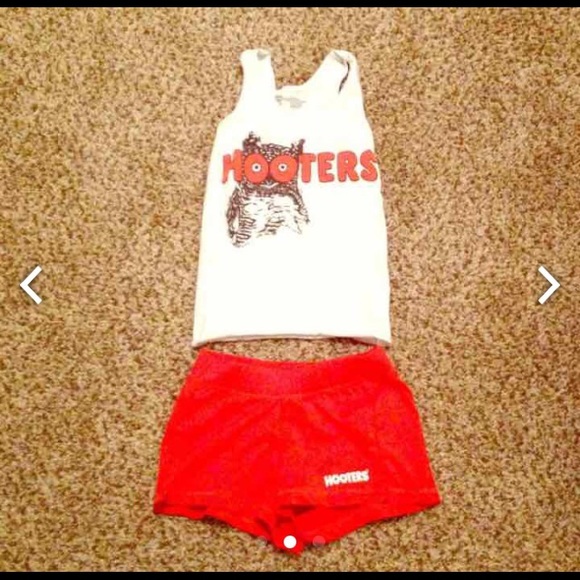 Halloween costume!!! Authentic hooters toos!