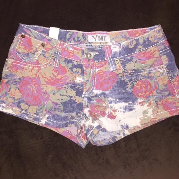 Flower print shorts