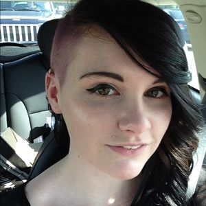 Meet your Posher, Jasmin