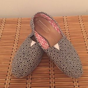 Toms x Jonathan Adler