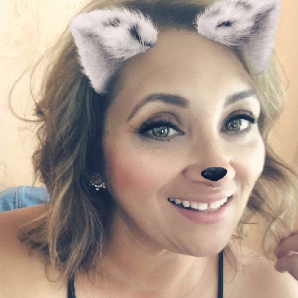 Meet your Posher, Gina
