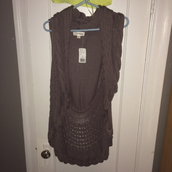 Grey Sweater Vest/Shrug - Faith 21