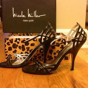 Nicole Miller Black 4 inch heels