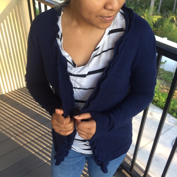 Cardigan - Picture 2 of 3