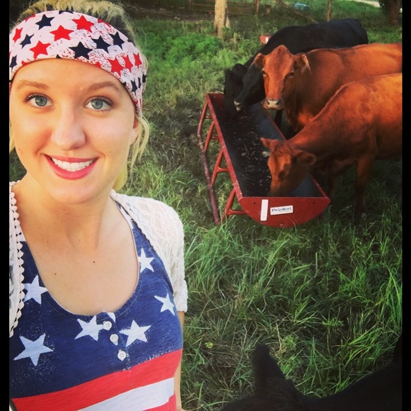 Meet your Posher, Sammi - Picture 3 of 3