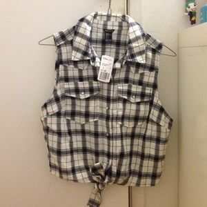 Crop plaid shirt