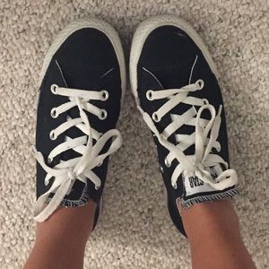 Converse with zipper detail