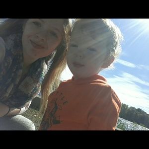 Meet your Posher, Ashley