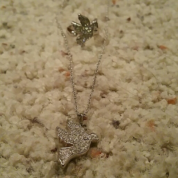Dove ring and necklace set - Picture 1 of 1