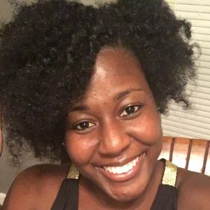 Meet your Posher, Briana