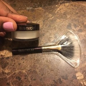 Laura Mercier Universal finishing powder