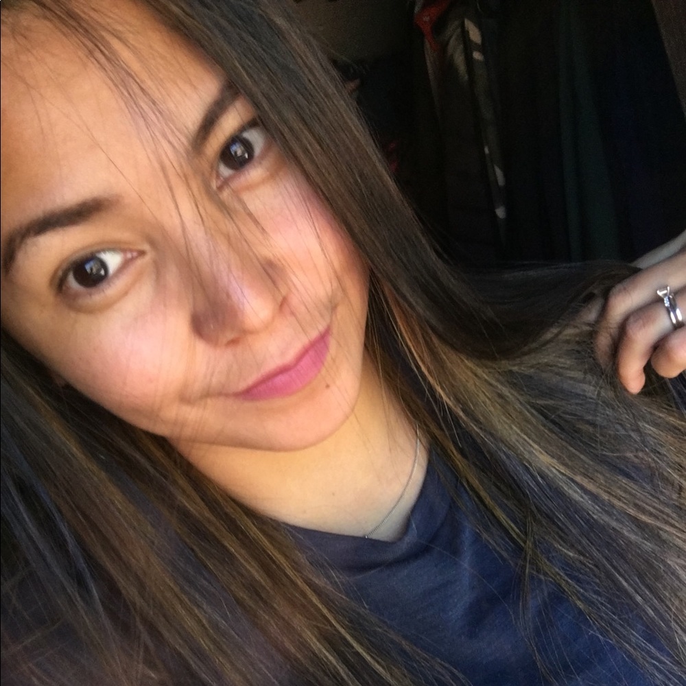 Meet your Posher, April