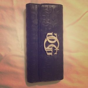 Guess wallet