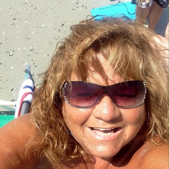 Meet your Posher, Donna - Picture 1 of 1