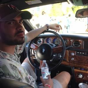 Meet your Posher, Alan