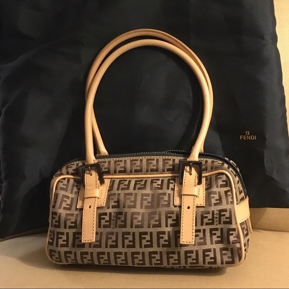 🤗SOLD🤗Authentic Fendi Purse