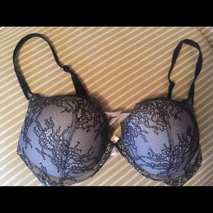Victoria's Secret Bombshell Bra 34B