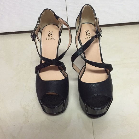 Heels - Picture 2 of 2