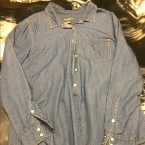 NWOT Eddie Bauer jean button up