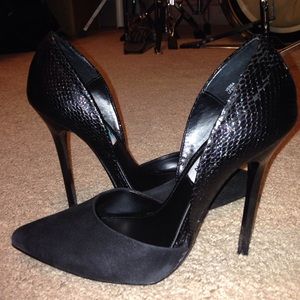 Steve Madden black heels