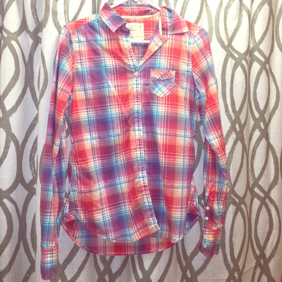 American Eagle Outfitter Plaid Long Sleeve Shirt