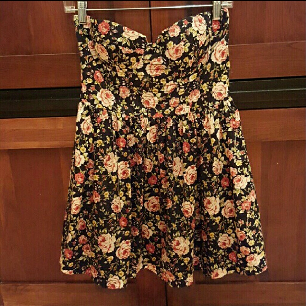 San Souci Strapless Dress