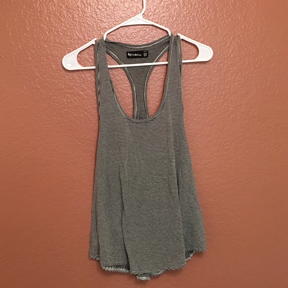 Tank top with low sides