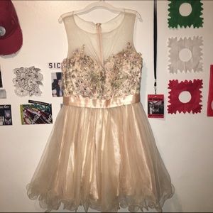 HOMECOMING/PROM CHAMPAGNE DRESS