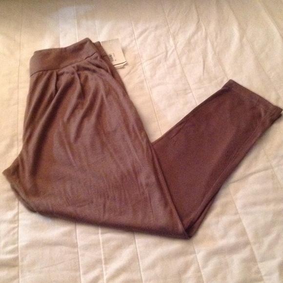 New Pants - Picture 2 of 5